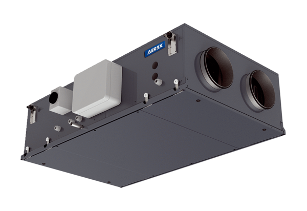 Reco-Boxx 1400 Flat-H-R / EV / WN IM0018463.PNG Kompaktes, hocheffizientes Wärmerückgewinnungs-Zentralgerät mit extrem energiesparenden, direktgetriebenen EC- Radialventilatoren für wahlweisen druck- bzw. volumenstromkonstanten Betrieb. Extrem flache Bauweise für Deckenmontage mit integriertem Sommerbypass, Elektro-Vorheizung und Wassernachheizung.